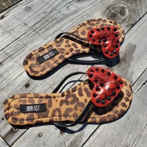 Iron‎ Fist flip flops - Size 7